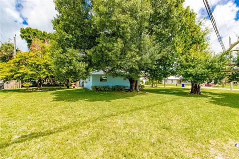 1425 20th Avenue Vero Beach FL 32960