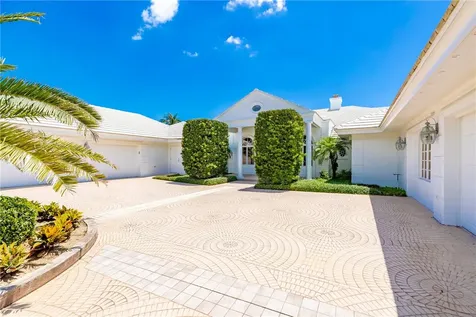 1916 Ocean Drive Vero Beach FL 32963