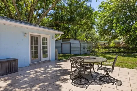1735 40th Avenue Vero Beach FL 32960