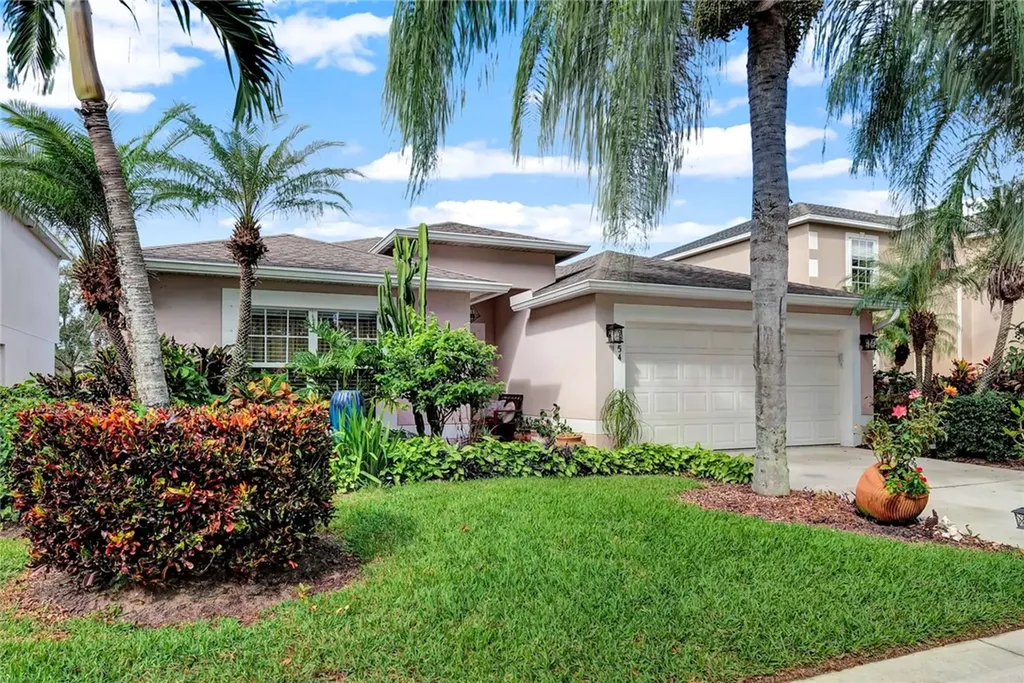 2554 12th Square SW Vero Beach FL 32968