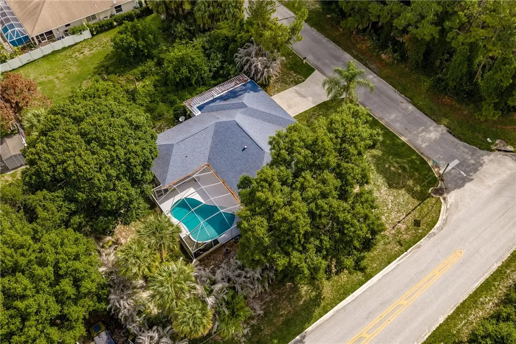 2065 19th Avenue SW Vero Beach FL 32962