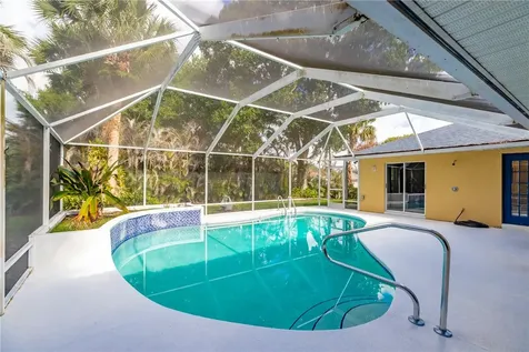 2065 19th Avenue SW Vero Beach FL 32962