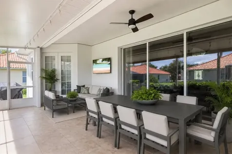 5828 Pine Ridge Circle Vero Beach FL 32967