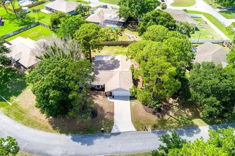 271 Naylor Street NE Palm Bay FL 32907