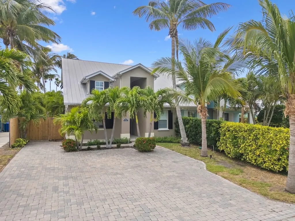 1913 Robalo Drive Vero Beach FL 32960