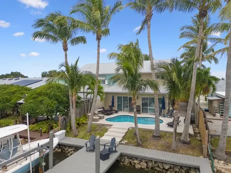 1913 Robalo Drive Vero Beach FL 32960