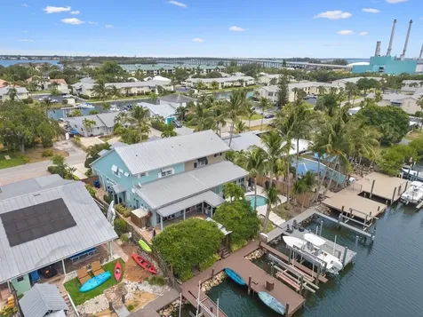 1913 Robalo Drive Vero Beach FL 32960