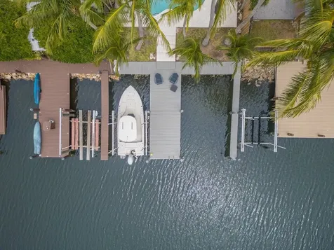1913 Robalo Drive Vero Beach FL 32960
