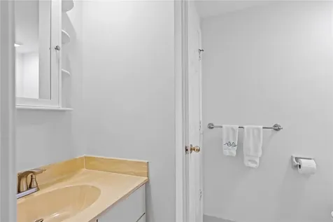 1215 Winding Oaks Circle E Vero Beach FL 32963