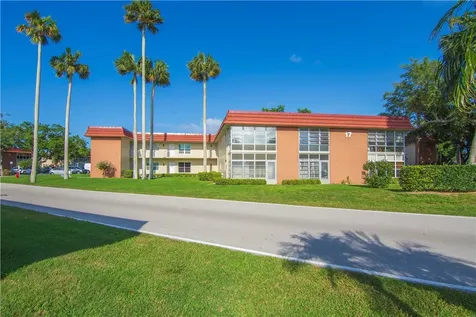 17 Vista Palm Lane Vero Beach FL 32962