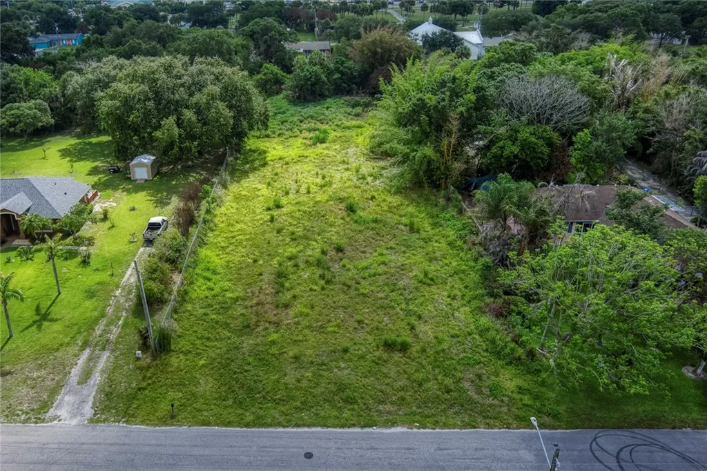 4606 32nd Avenue Vero Beach FL 32967