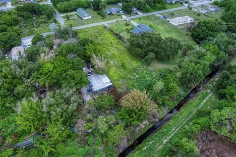 4606 32nd Avenue Vero Beach FL 32967