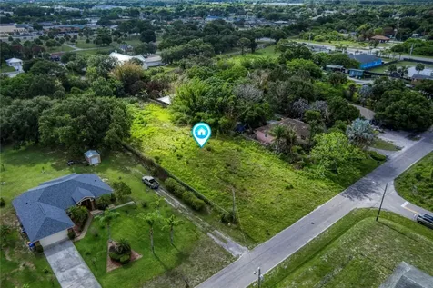 4606 32nd Avenue Vero Beach FL 32967