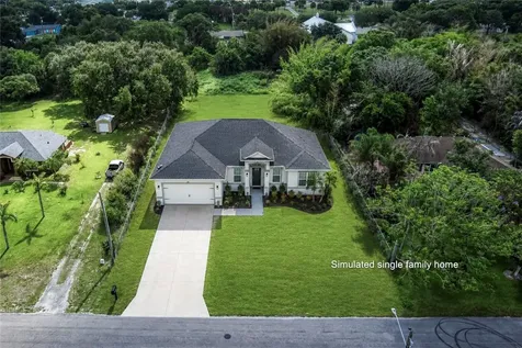 4606 32nd Avenue Vero Beach FL 32967