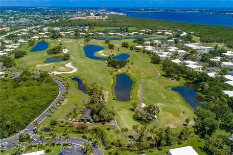 7 Vista Gardens Trail Vero Beach FL 32962