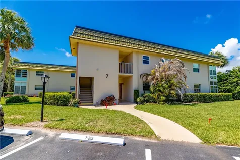7 Vista Gardens Trail Vero Beach FL 32962