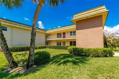 7 Vista Gardens Trail Vero Beach FL 32962