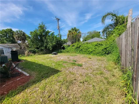 1365 26 Avenue SW Vero Beach FL 32962