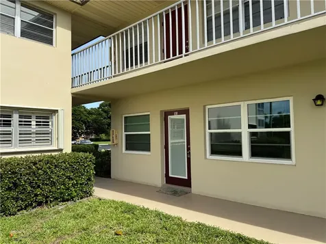 4 Vista Gardens Trail Vero Beach FL 32962