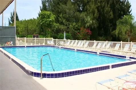 104 Royal Oak Drive Vero Beach FL 32962
