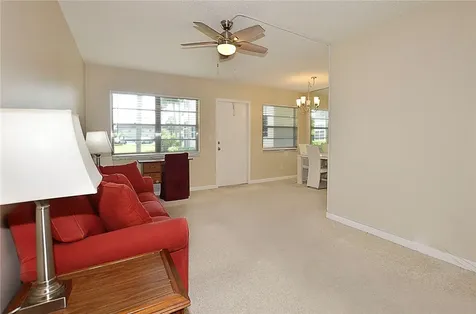 104 Royal Oak Drive Vero Beach FL 32962