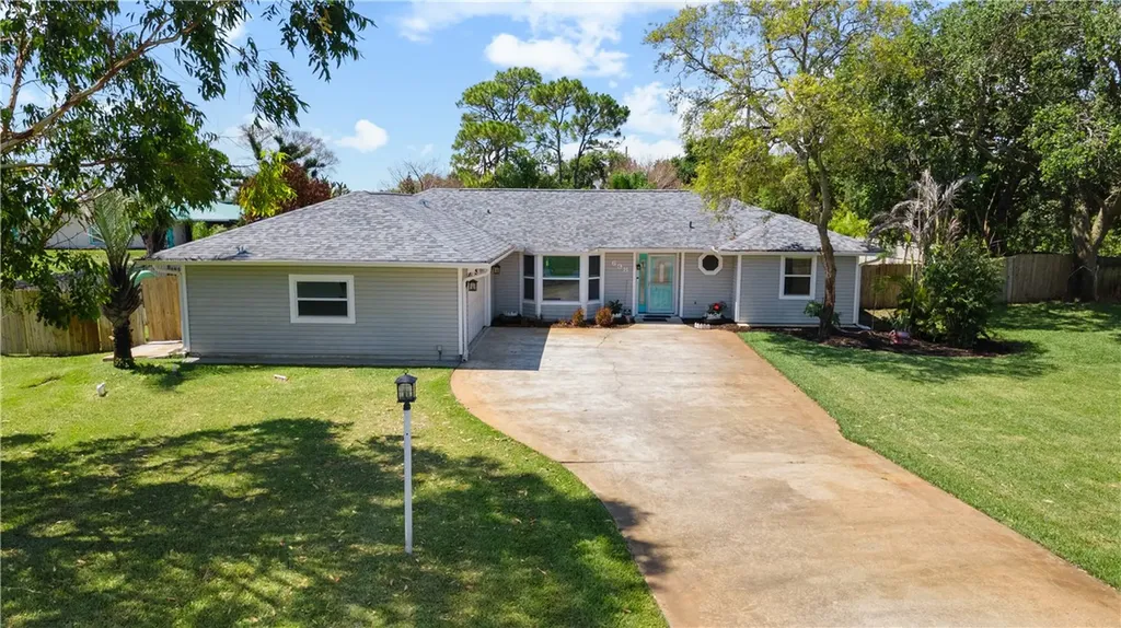 698 Fischer Drive Sebastian FL 32958