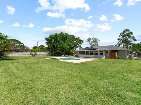 698 Fischer Drive Sebastian FL 32958