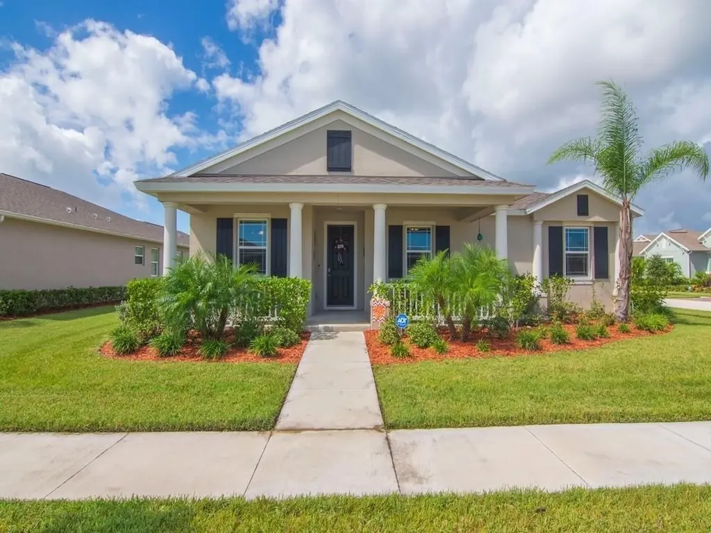 1490 Carriage Court Vero Beach FL 32966