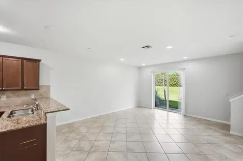 1069 Normandie Way Vero Beach FL 32960