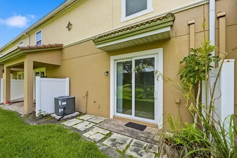 1069 Normandie Way Vero Beach FL 32960
