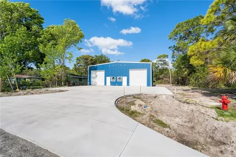 2933 Harson Way Fort Pierce FL 34946