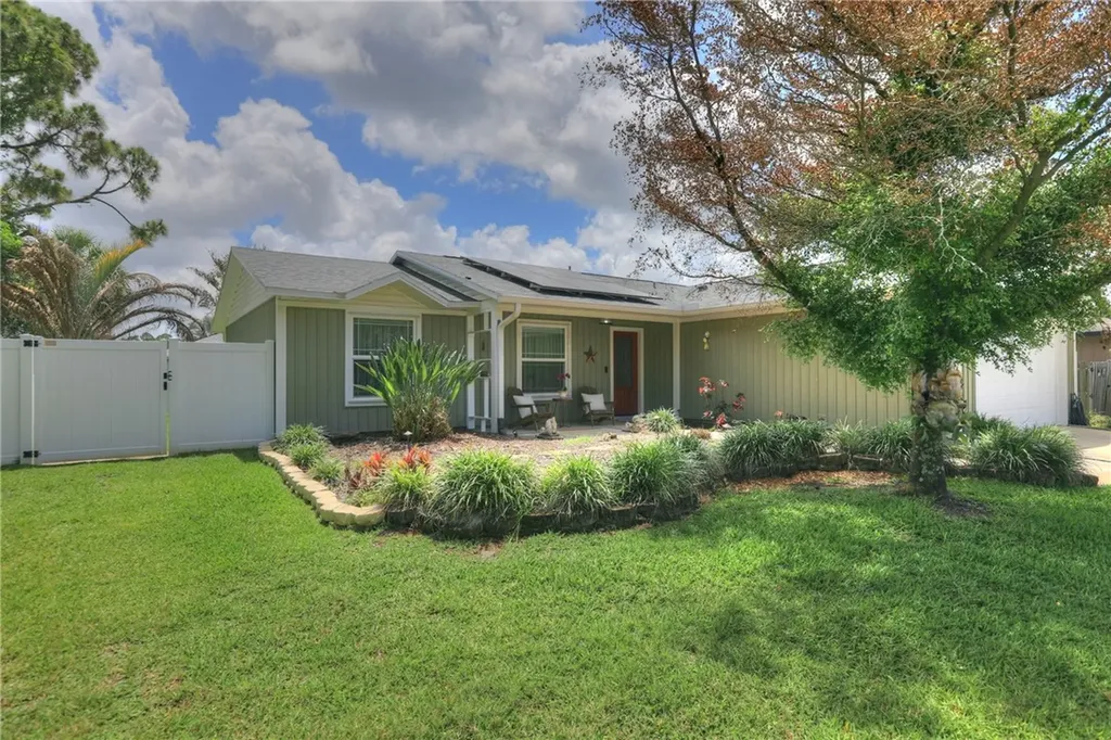 991 Dusseldorf Avenue NW Palm Bay FL 32907