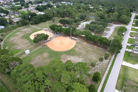 991 Dusseldorf Avenue NW Palm Bay FL 32907
