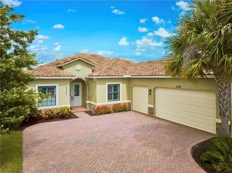 5523 49th Avenue Vero Beach FL 32967