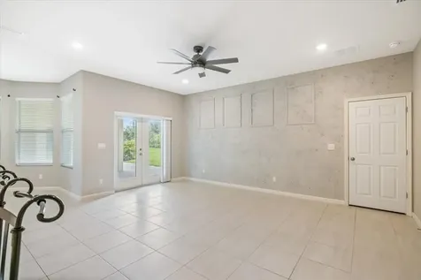 63 52nd Square Vero Beach FL 32968
