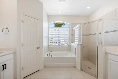 63 52nd Square Vero Beach FL 32968
