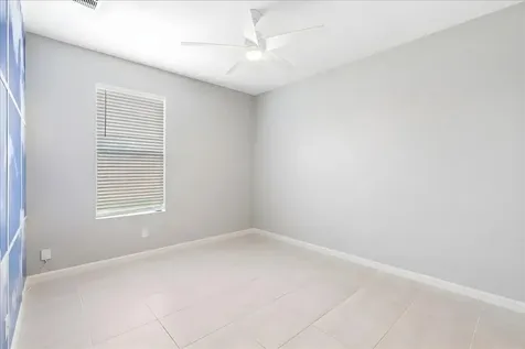 63 52nd Square Vero Beach FL 32968