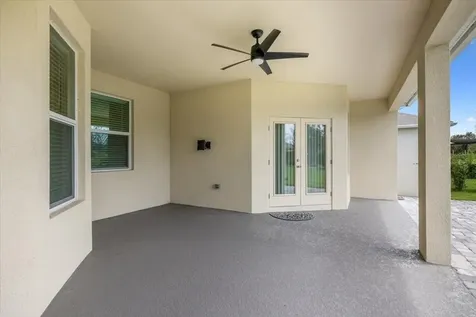 63 52nd Square Vero Beach FL 32968
