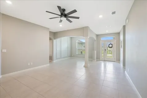 63 52nd Square Vero Beach FL 32968