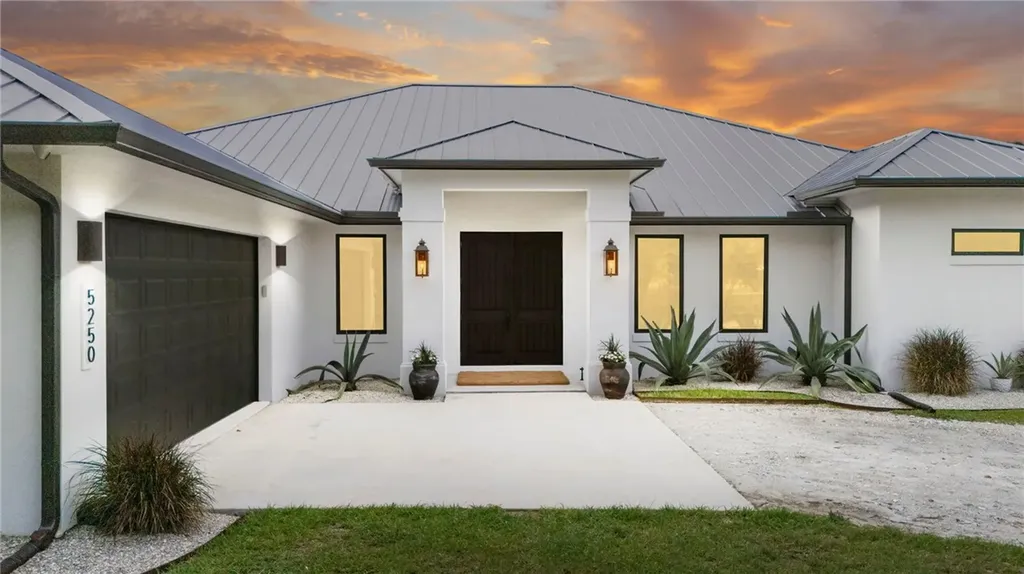 5250 21st Street SW Vero Beach FL 32968