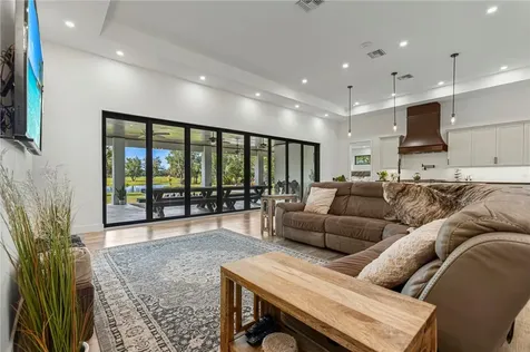 5250 21st Street SW Vero Beach FL 32968