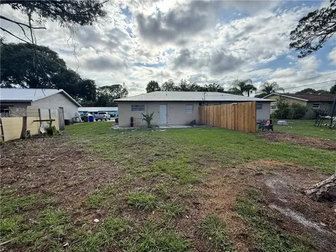 1516 41st Avenue Vero Beach FL 32960