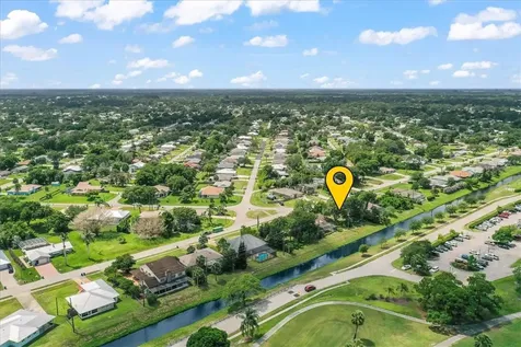294 Main Street Sebastian FL 32958