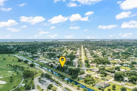 286 Main Street Sebastian FL 32958