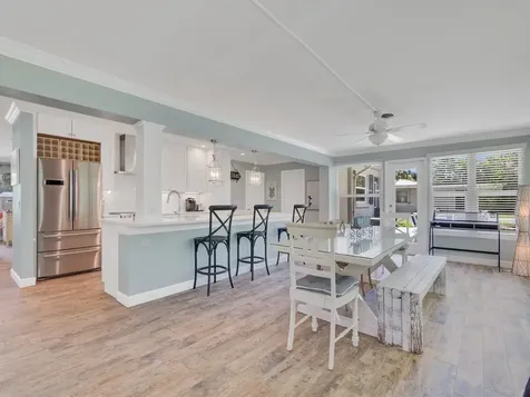 706 Iris Lane Vero Beach FL 32963