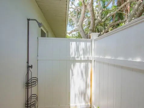 706 Iris Lane Vero Beach FL 32963