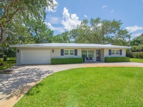 706 Iris Lane Vero Beach FL 32963