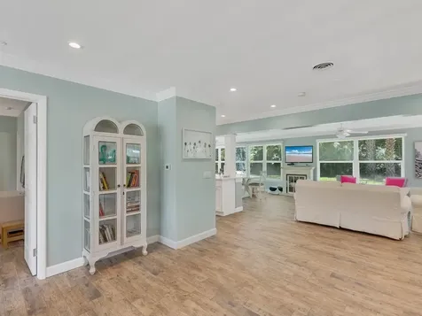 706 Iris Lane Vero Beach FL 32963