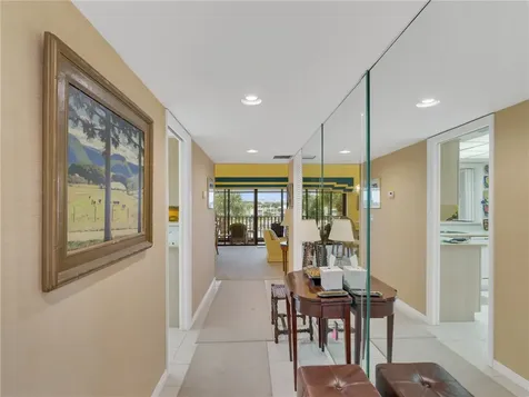 1880 Bay Road Vero Beach FL 32963