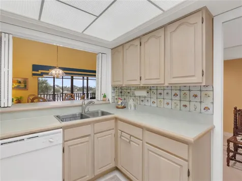 1880 Bay Road Vero Beach FL 32963